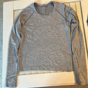 lululemon athletica Heather Gray Long Sleeve Cropped Top